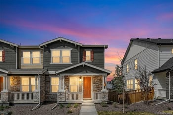 21233 63rd Dr, Aurora, CO 80019