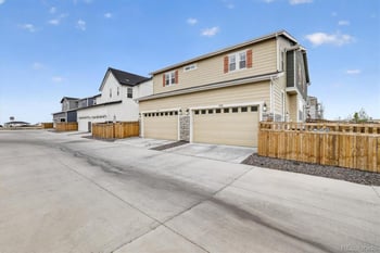 21233 E 63rd Dr, Aurora, CO 80019