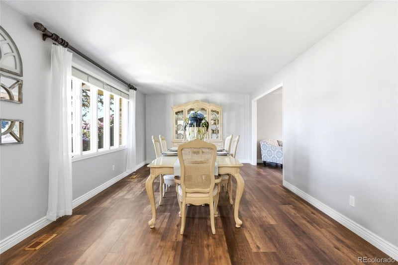 7018 Elmhurst Ave, Littleton, CO 80128