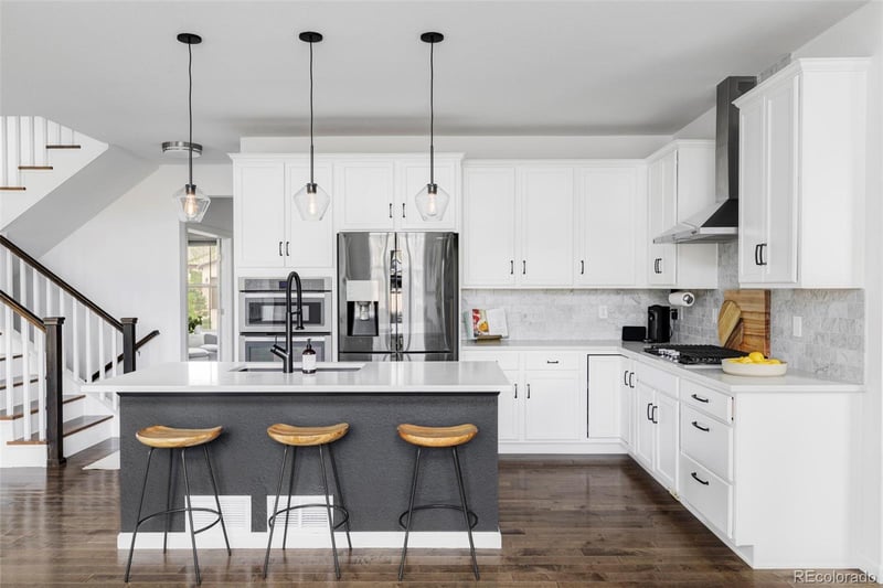 15469 W Baltic Ave, Lakewood, CO 80228