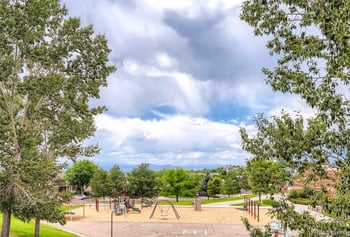 5751 Flanders Ct, Aurora, CO 80015