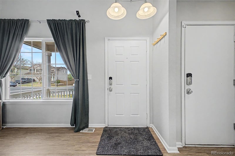 4991 Tarcoola Ln, Highlands Ranch, CO 80130