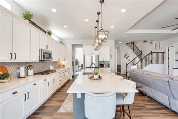 8477 Arapahoe Peak St, Littleton, CO 80125