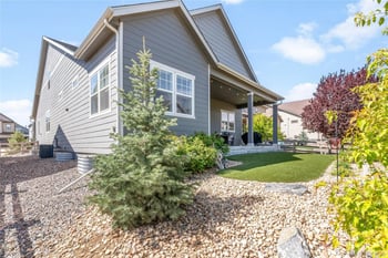 8477 Arapahoe Peak St, Littleton, CO 80125