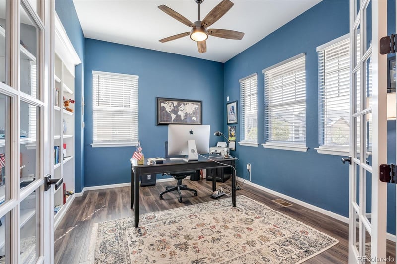 8477 Arapahoe Peak St, Littleton, CO 80125