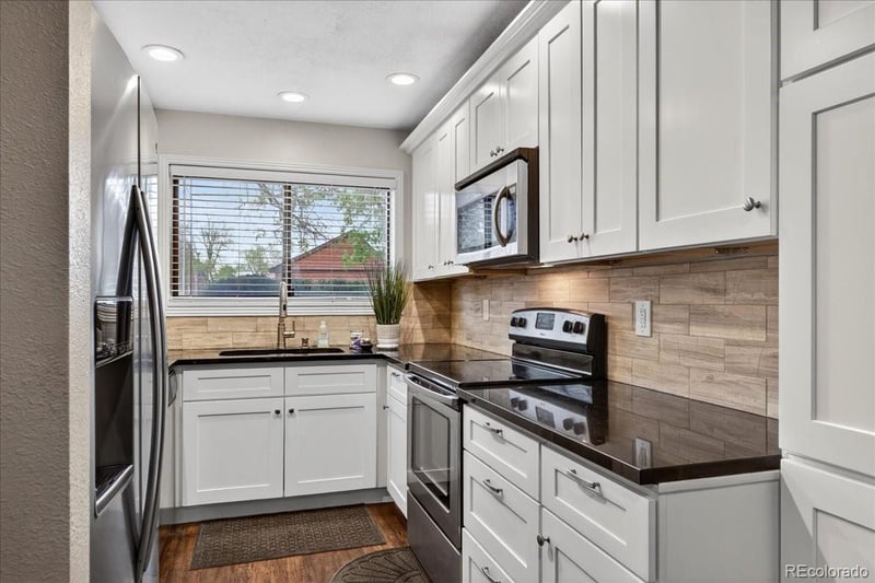 433 Wright St #101, Lakewood, CO 80228