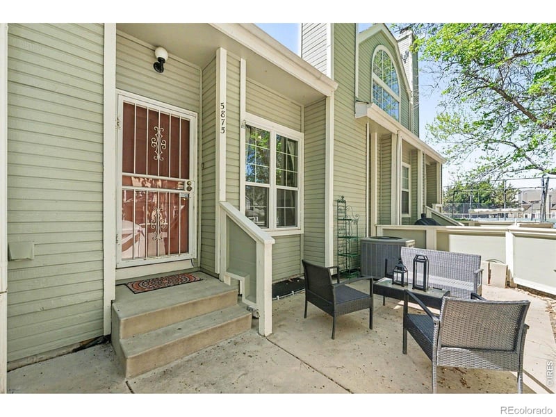 5875 Asbury Pl, Lakewood, CO 80227