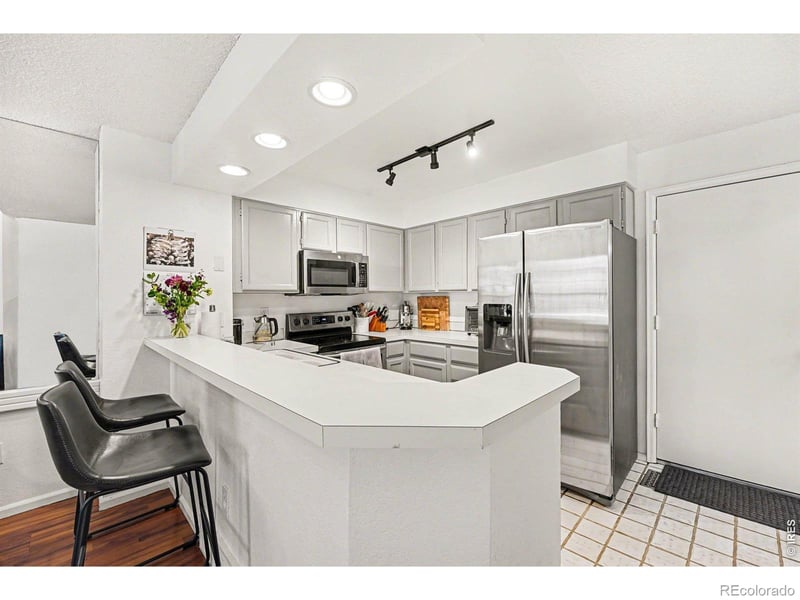 5875 Asbury Pl, Lakewood, CO 80227