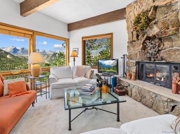 1420 St Moritz Trl, Estes Park, CO 80517