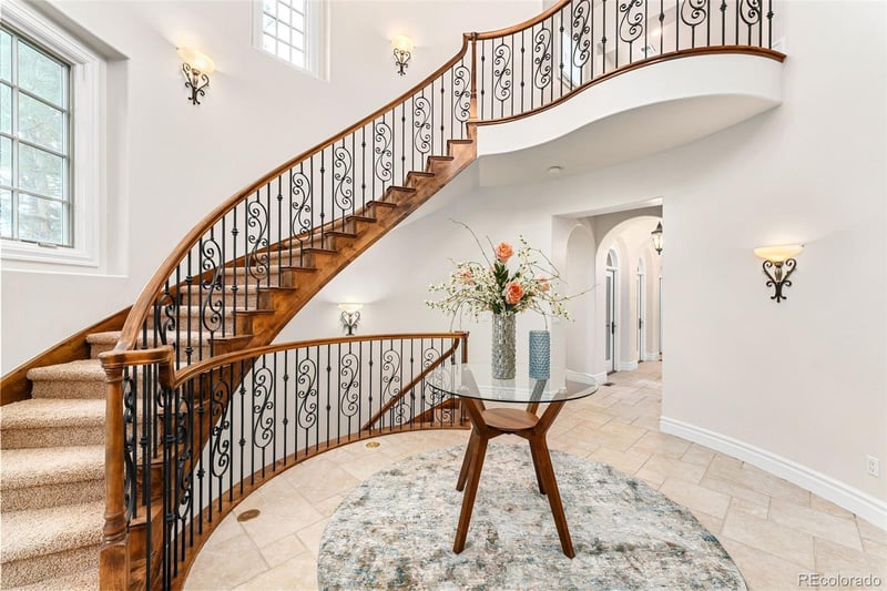 15 Foxtail Cir, Englewood, CO 80113