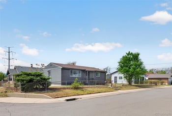 150 49th Ave, Denver, CO 80216