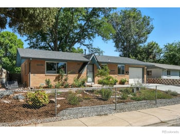 16 Merideth Ln, Longmont, CO 80501