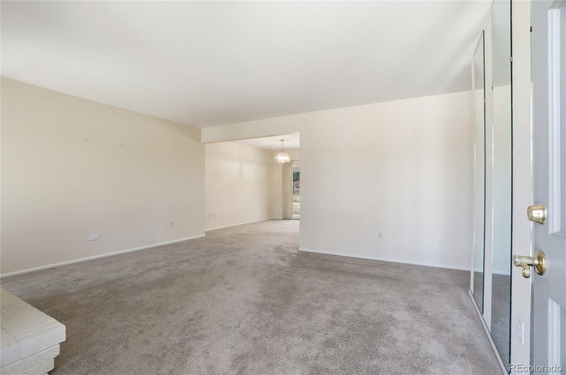 522 Caley Dr, Centennial, CO 80121