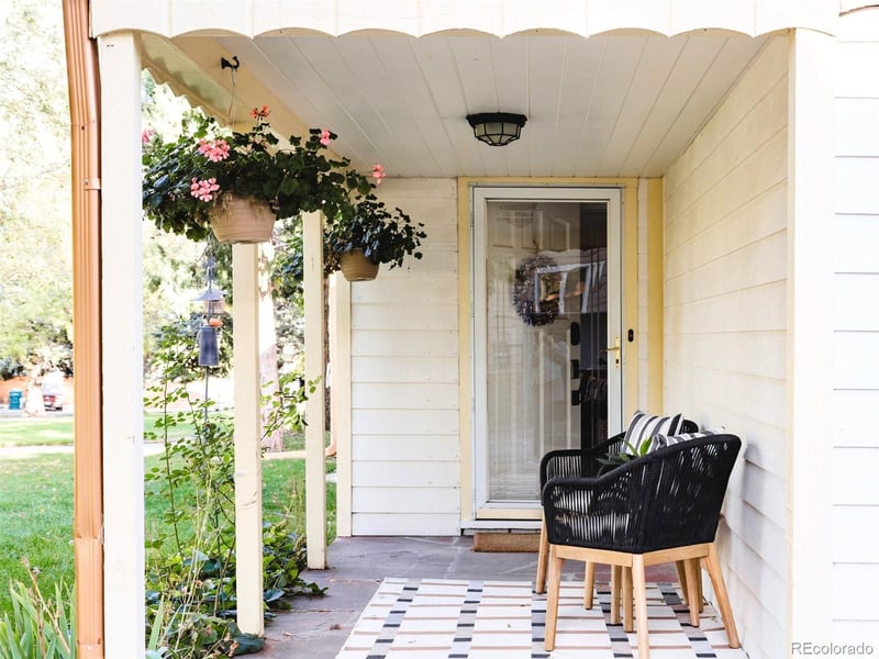 16 Lakewood Heights Dr, Lakewood, CO 80215