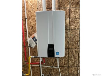 495 Pony Express Trl, Ault, CO 80610