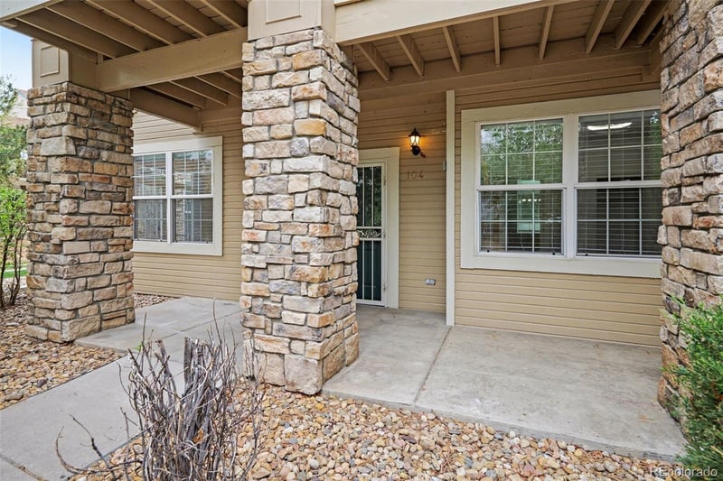 4034 Carson St #104, Aurora, CO 80014