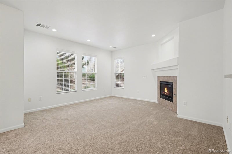 4034 Carson St #104, Aurora, CO 80014