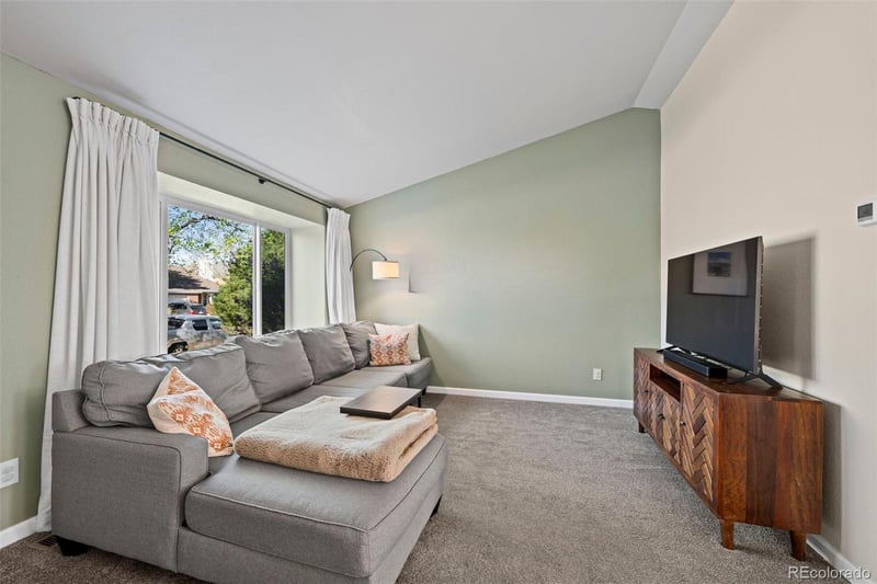 9577 Nichols Pl, Littleton, CO 80128