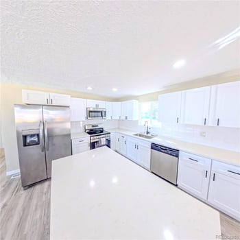 432 3rd Ave, Deer Trail, CO 80105