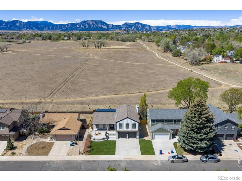 203 Lois Dr, Louisville, CO 80027
