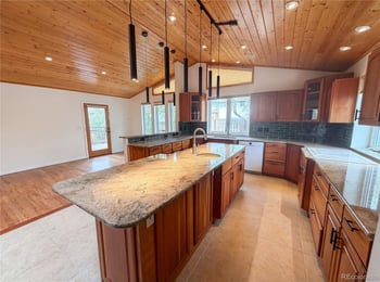 1539 Van Gordon Ct, Lakewood, CO 80228