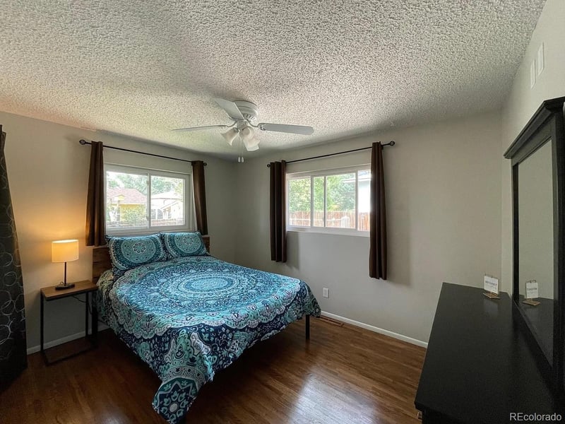 424 Redwood , Colorado Springs, CO 80107