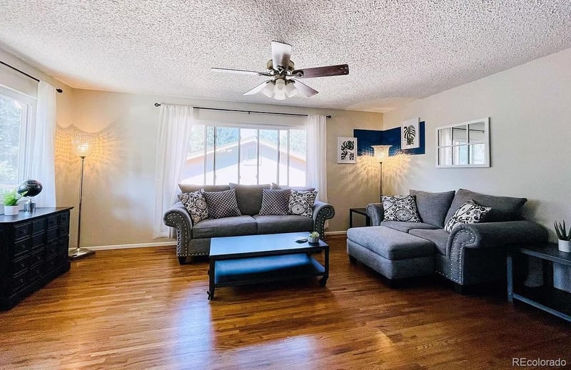 424 Redwood , Colorado Springs, CO 80107