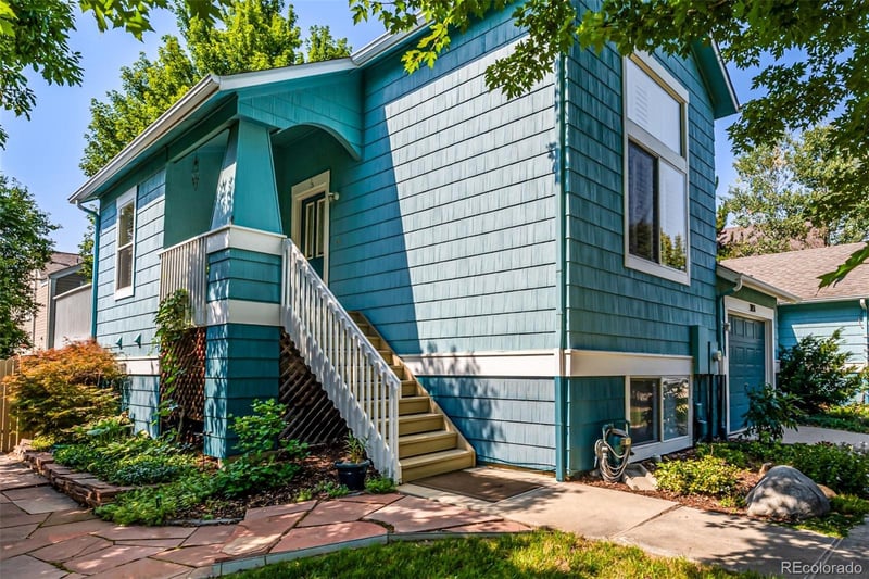 3851 Oakwood Dr, Longmont, CO 80503