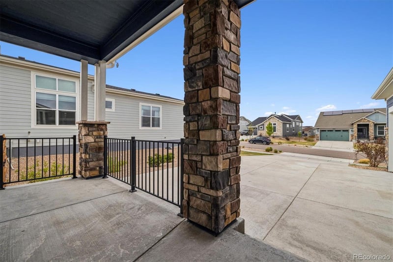 19056 94th Ave, Arvada, CO 80007