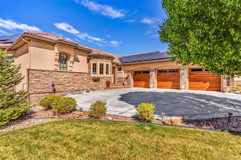 4427 Porta Fina Dr, Pueblo, CO 81001