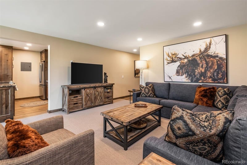 160 E La Bonte #102, Dillon, CO 80435