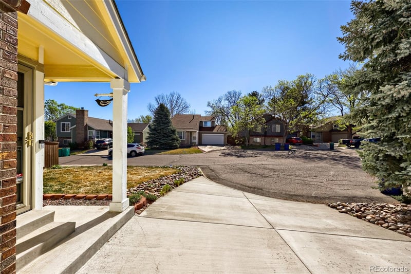 9317 Rosewood Ct, Highlands Ranch, CO 80126