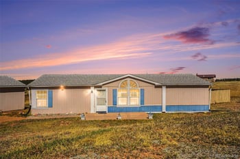 301 Longbow Dr, Divide, CO 80814