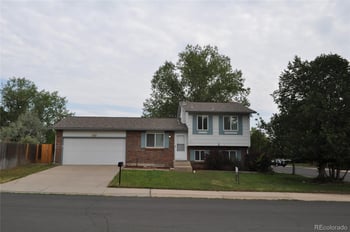 950 S Waco Way, Aurora, CO 80017