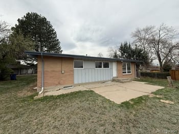 5674 Chestnut Ave, Littleton, CO 80128