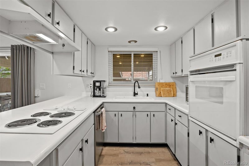 9239 Nassau Ave, Denver, CO 80237