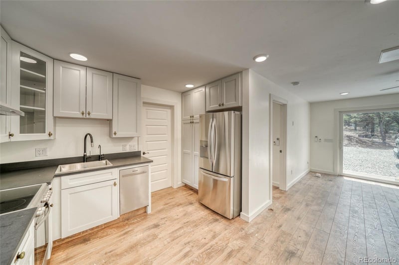 15351 Chimney Rock Rd, Nathrop, CO 81236