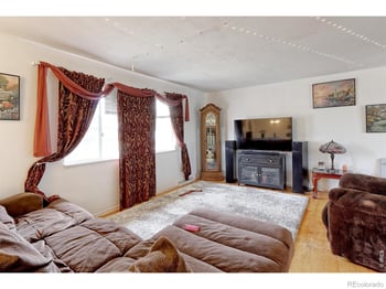 925 101st Ave, Northglenn, CO 80260