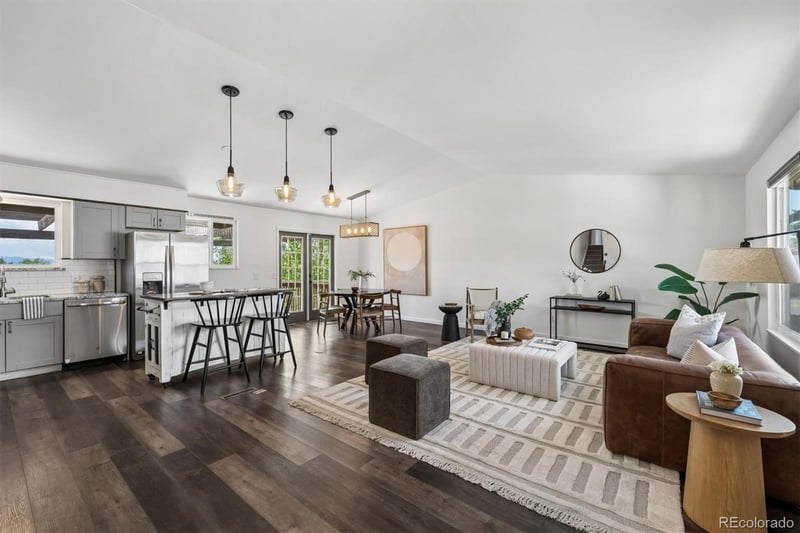 4301 Evanston Ct, Aurora, CO 80015