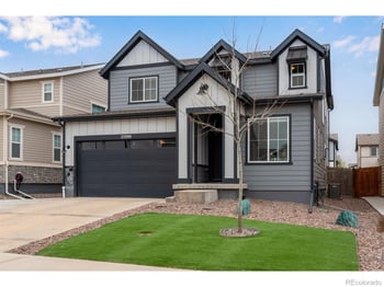 27890 7th Pl, Aurora, CO 80018