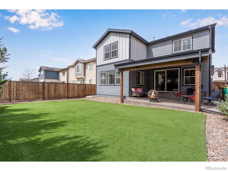 27890 7th Pl, Aurora, CO 80018