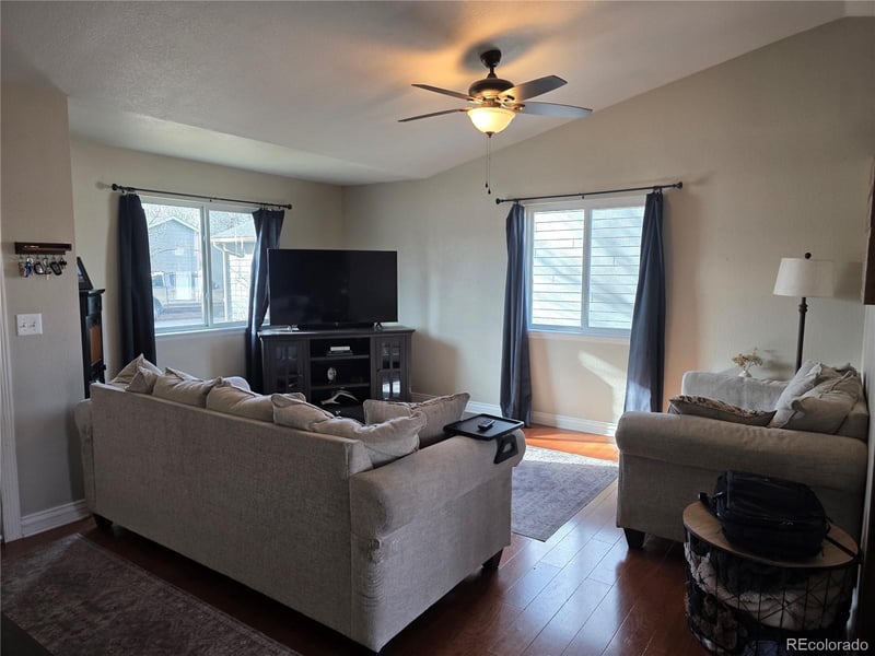 2585 Tungsten Ct, Loveland, CO 80537