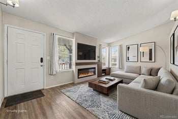 19603 E 42nd Ave, Denver, CO 80249