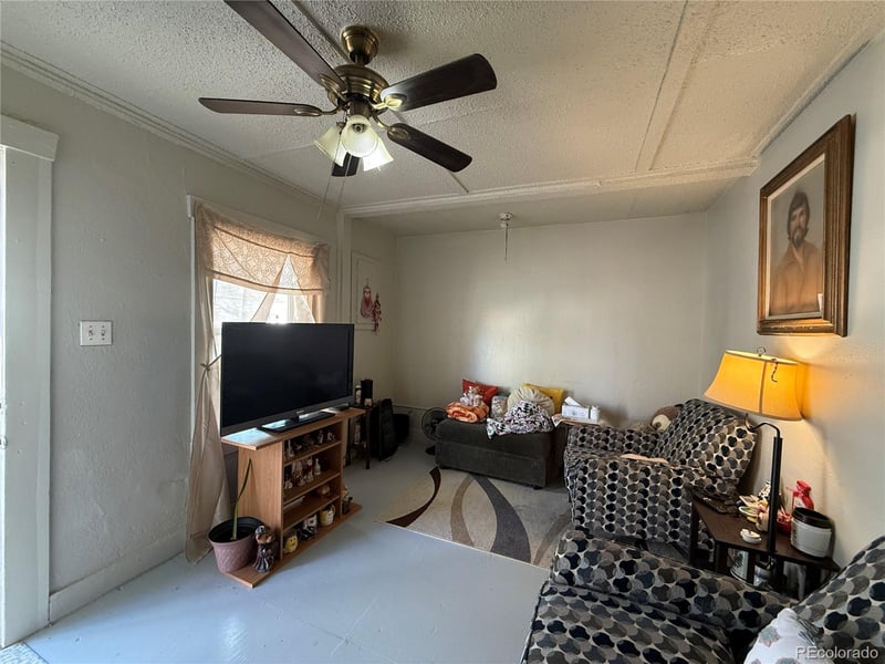 717 Hunt Ave, Alamosa, CO 81101