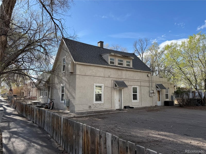 507 8th St, Alamosa, CO 81101