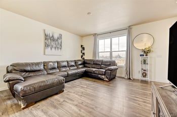 747 Quatar St, Aurora, CO 80018