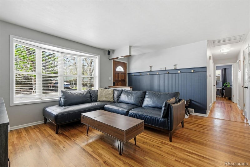 424 Uvalda Cir, Aurora, CO 80012