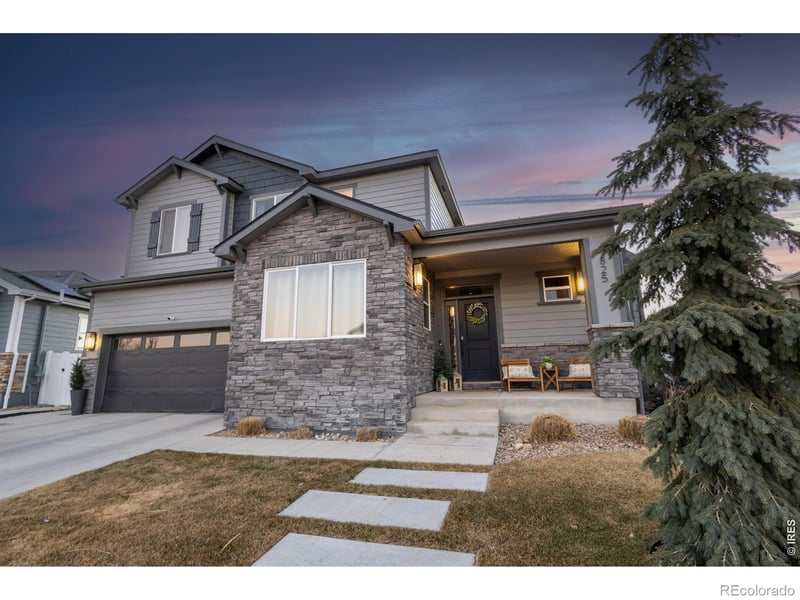 825 Shirttail Peak Dr, Windsor, CO 80550