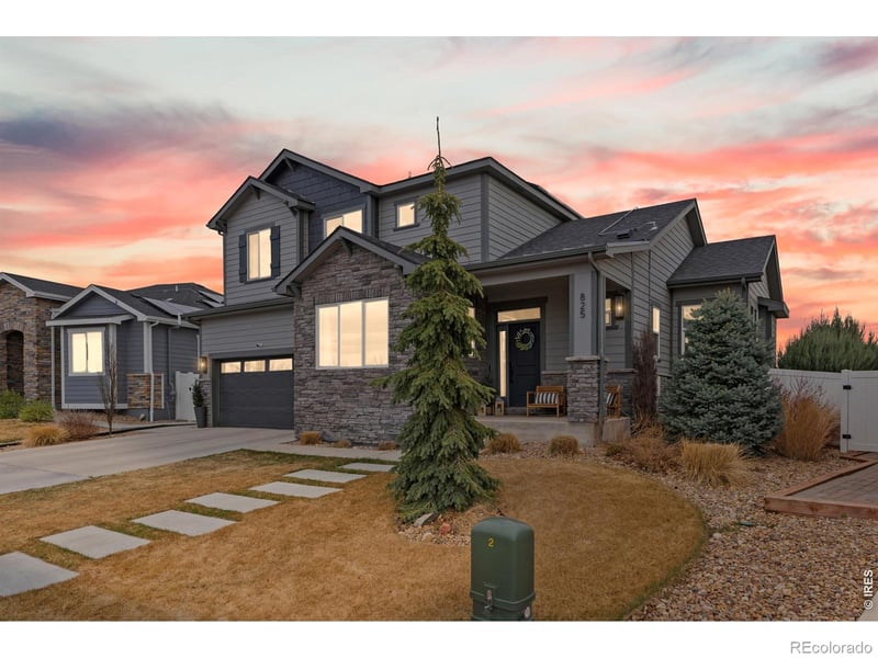 825 Shirttail Peak Dr, Windsor, CO 80550