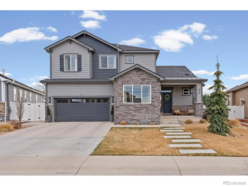 825 Shirttail Peak Dr, Windsor, CO 80550